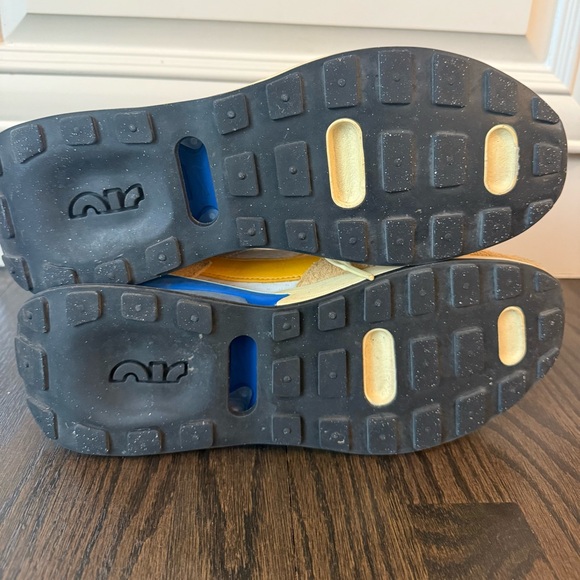 Men’s Nike Air Max Pre-Day Warm Core 11 sneakers - Picture 4 of 5